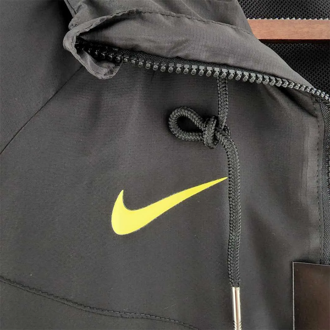 22-23 Chelsea black Windbreaker 2