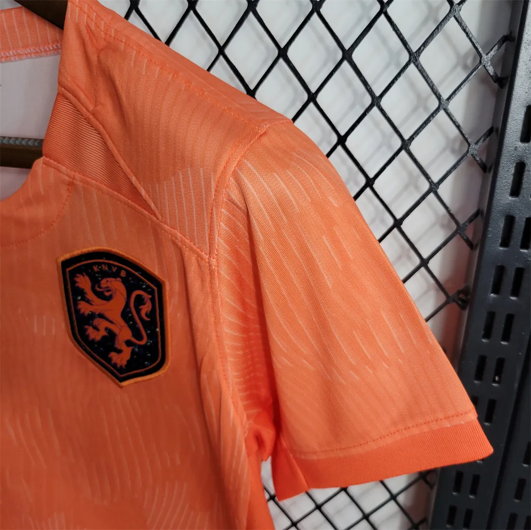 22-23 Women's Netherlands home 3