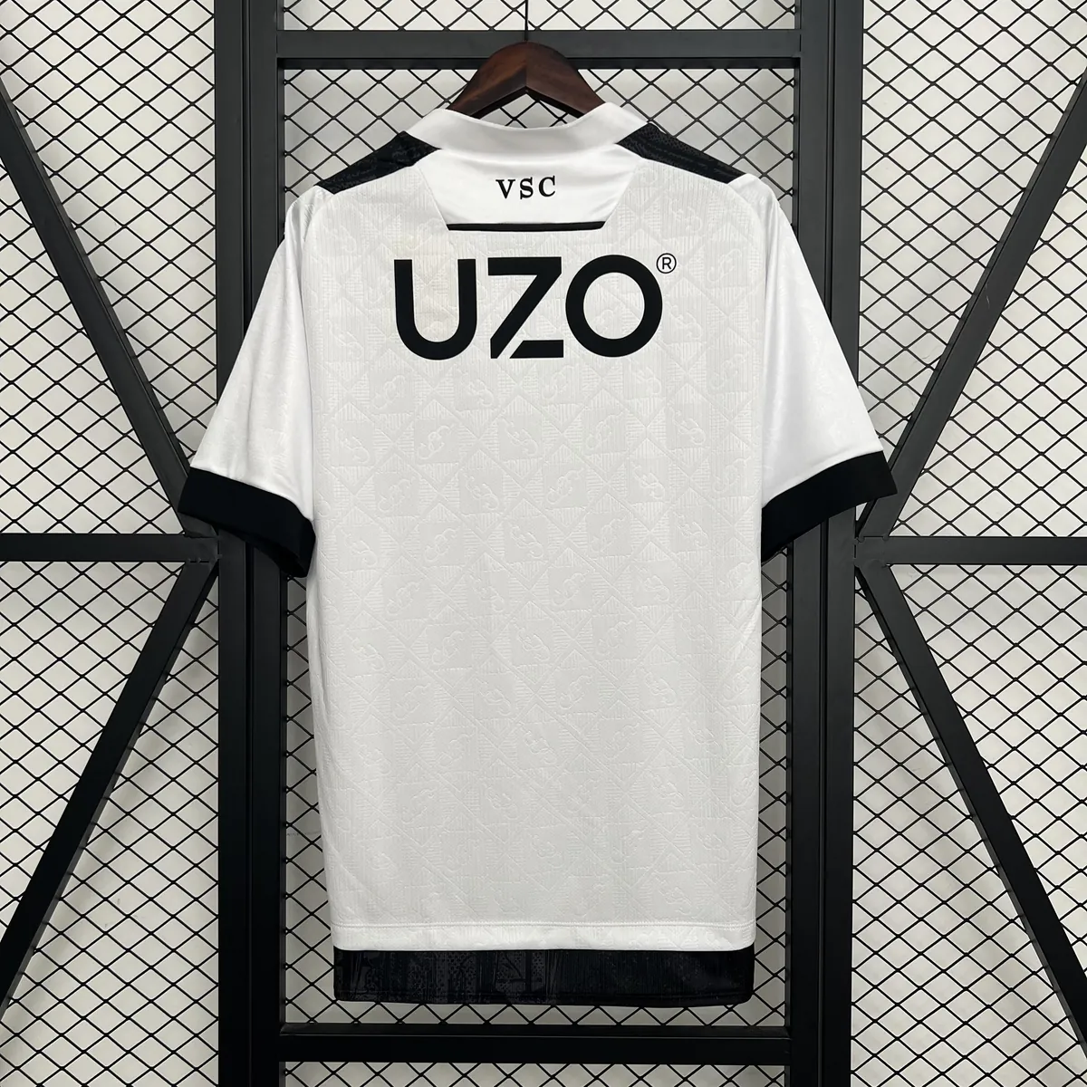 25-26 Vitória De Guimares Home Kit Shirt Soccer Uniforms Football AAAAJersey Dropship Yupoo 1