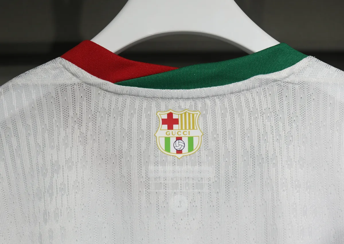 25-26 Barcelona X Gucci Joint Edition Kit Player Version T-Shirt AAAAJersey Supply Yupoo 4