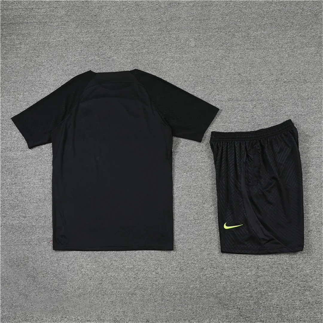 22-23 Tottenham Hotspur training kit black 7