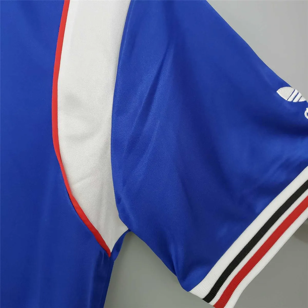 85-86 Manchester United away - 3 3