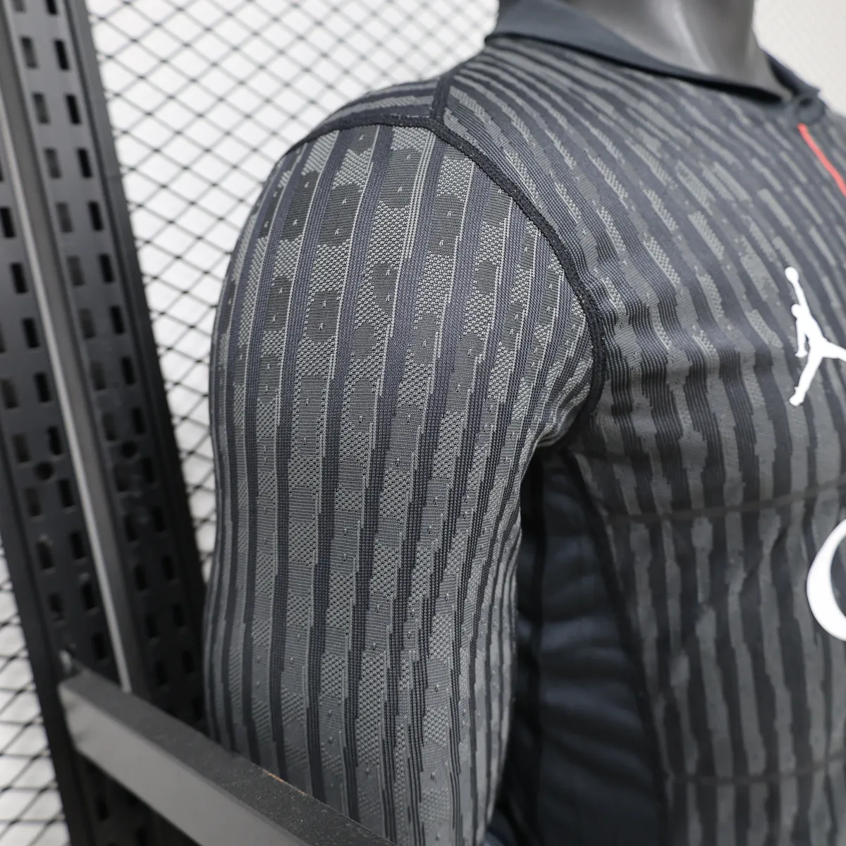2025-26 PSG Away long sleeved football jersey player version AAAA Jersey Drop ship Yupoo 1