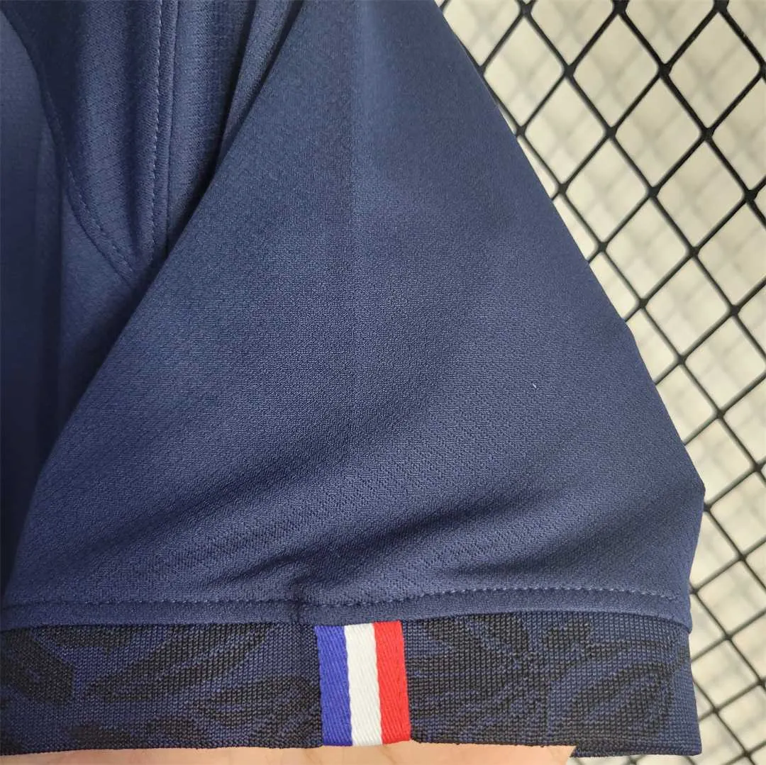 2022 France home 1