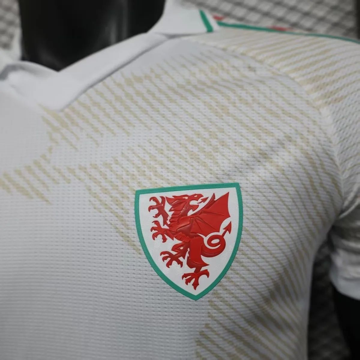 2026 Wales World Cup Away Kit Football Player Version T-Shirt AAAAJerseys Supply Yupoo 2