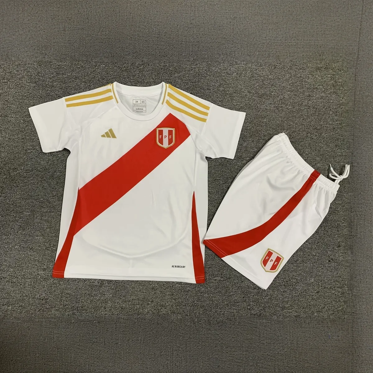 2024 Peru Home Kid Kits Children Sets Football AAAAJersey Yupoo 2
