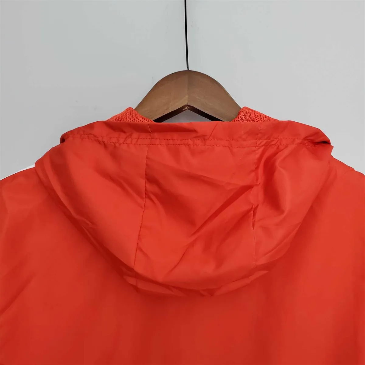 22-23 Bayern red windbreaker 4