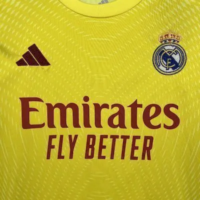 25-26 Real Madrid Yellow Goalkeeper Kid Kits Youth Apparels Sino AAAAJersey Supply Yupoo 8