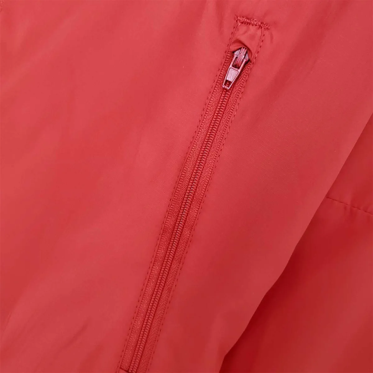 22-23 Bayern red windbreaker 3