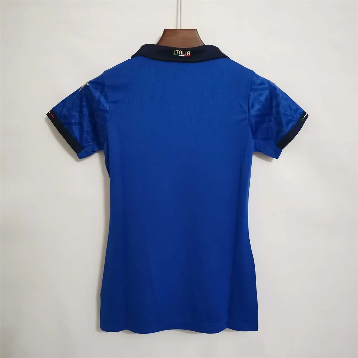 2021 Italy home women 1