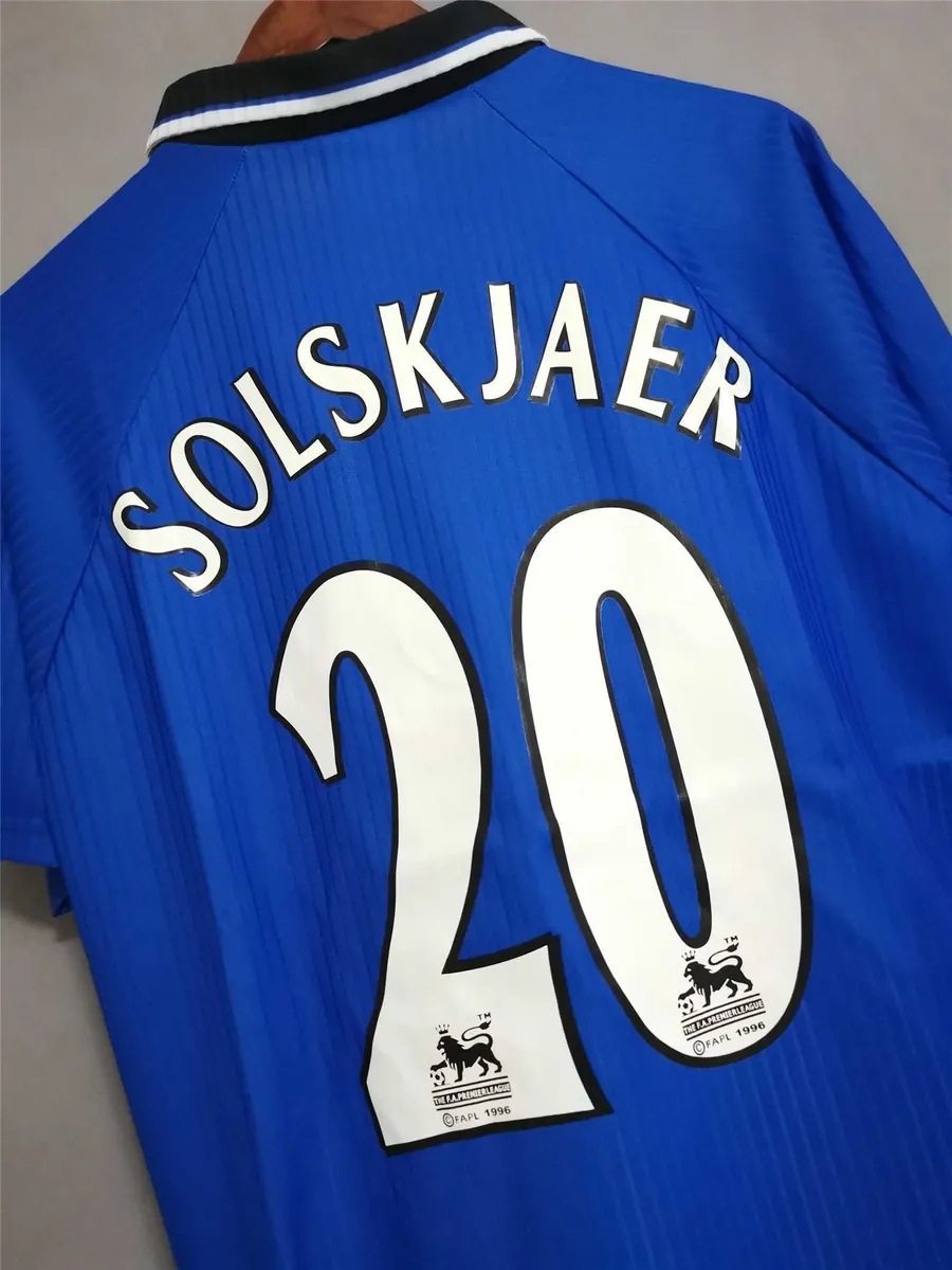 96-98 Manchester United third away blue 3