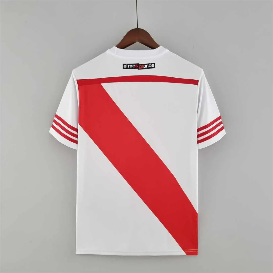 15-16 River Plate home 4