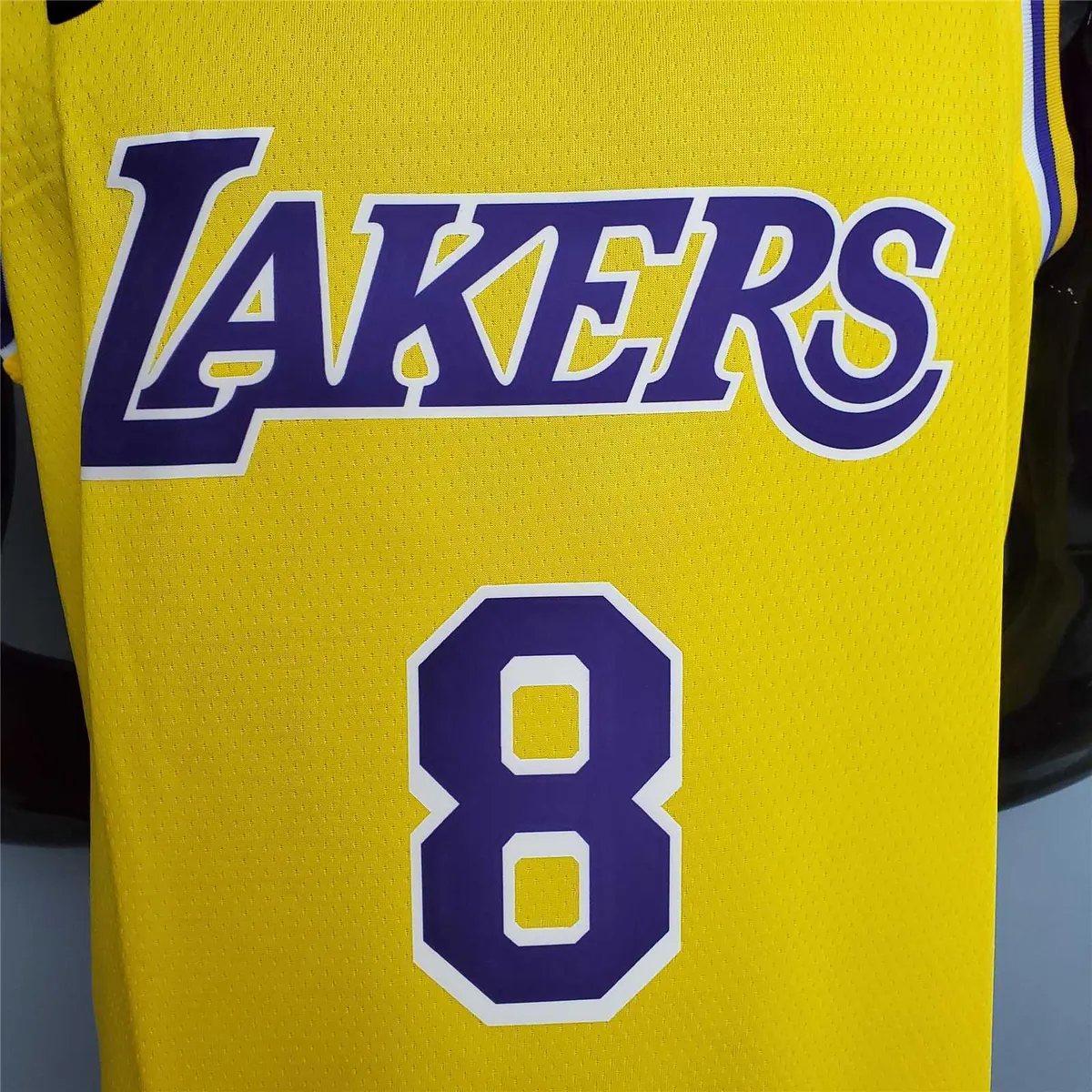 Bryant #8 Lakers Round neck yellow 2