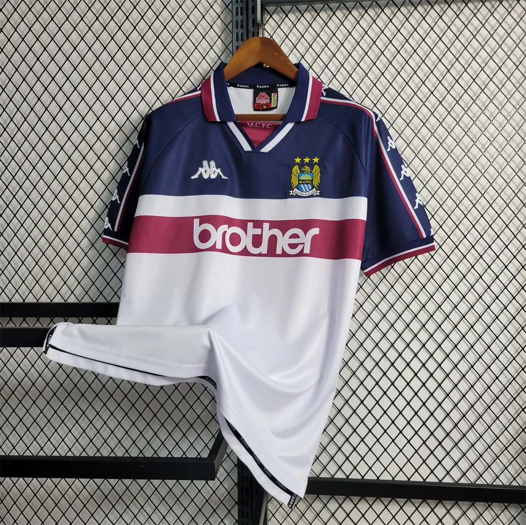 97-98 Manchester City away 1