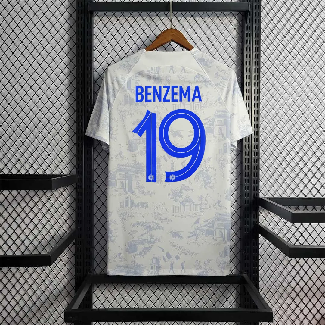 2022 France away 5