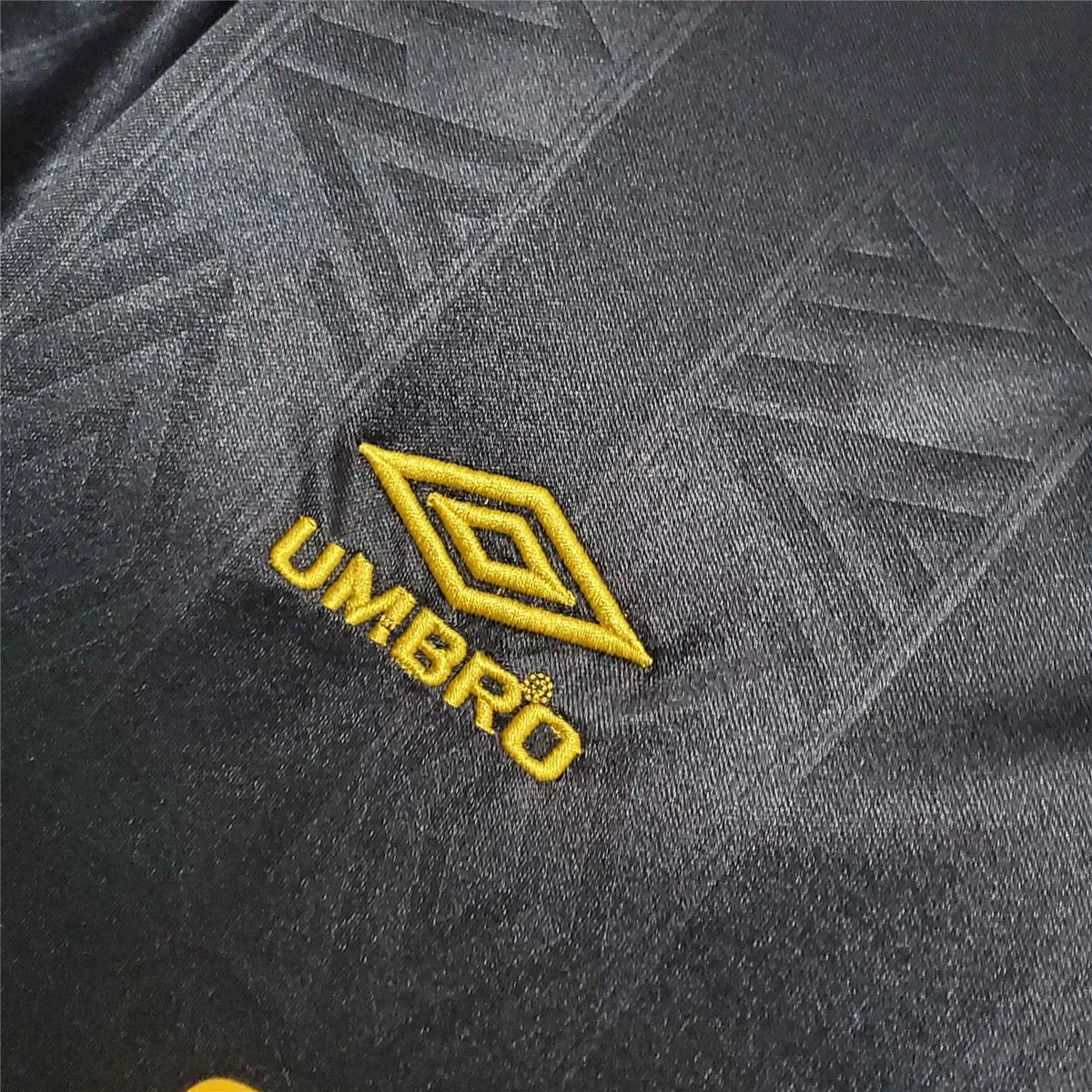 93-94 Manchester United away 6