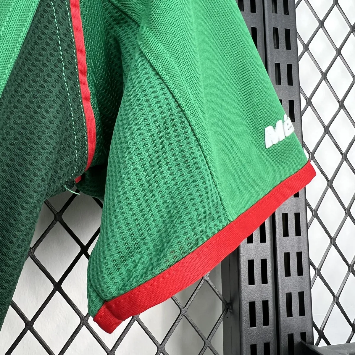 2002 Mexico Mens Home Football Retro Kit Vintage T-Shirt AAAAJersey Wholesale Yupoo 8 2