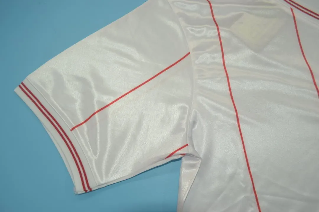 1982 Aston Villa away white 10