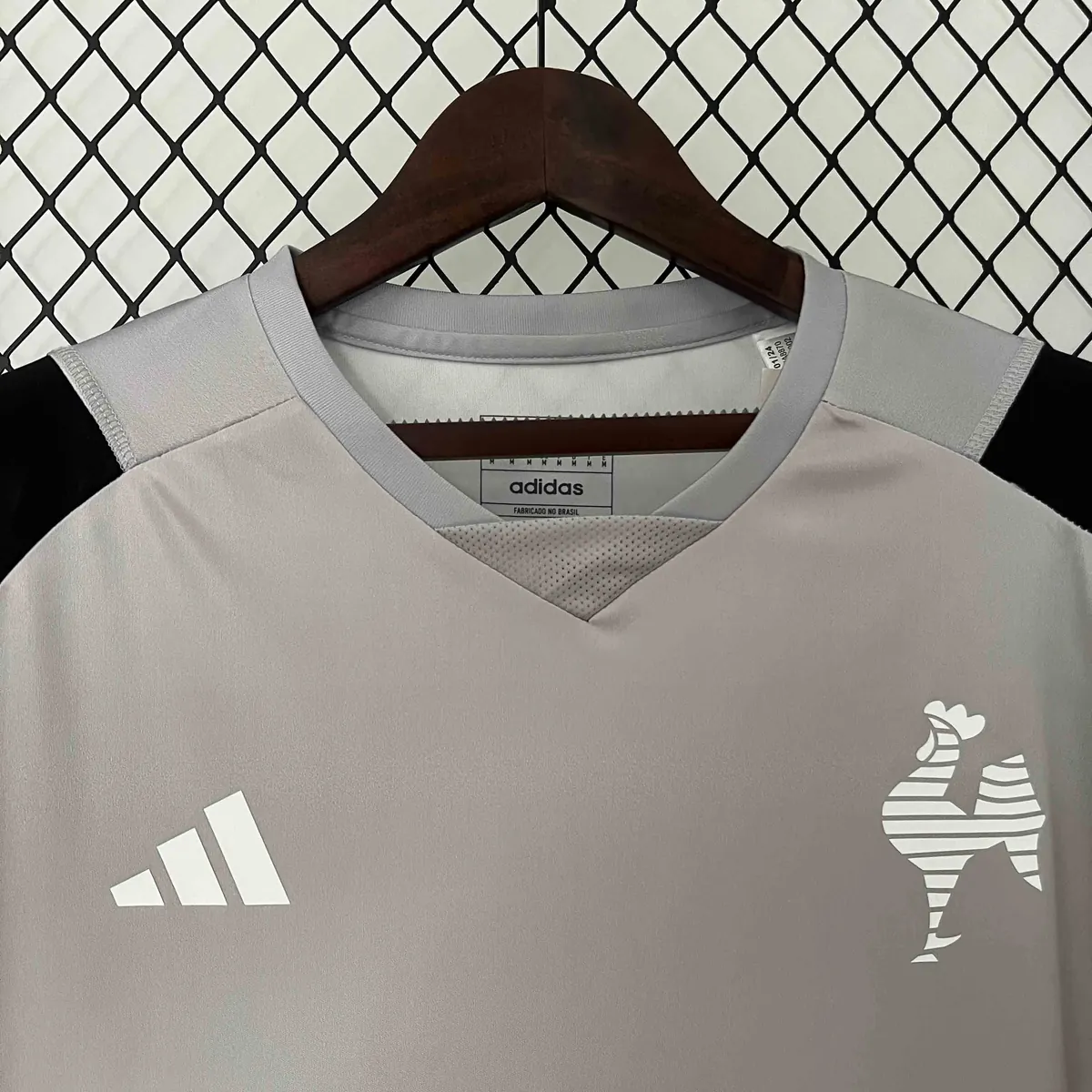 24-25 Atletico Mineiro Gray Training Kit Jersey Supplier Yupoo 3