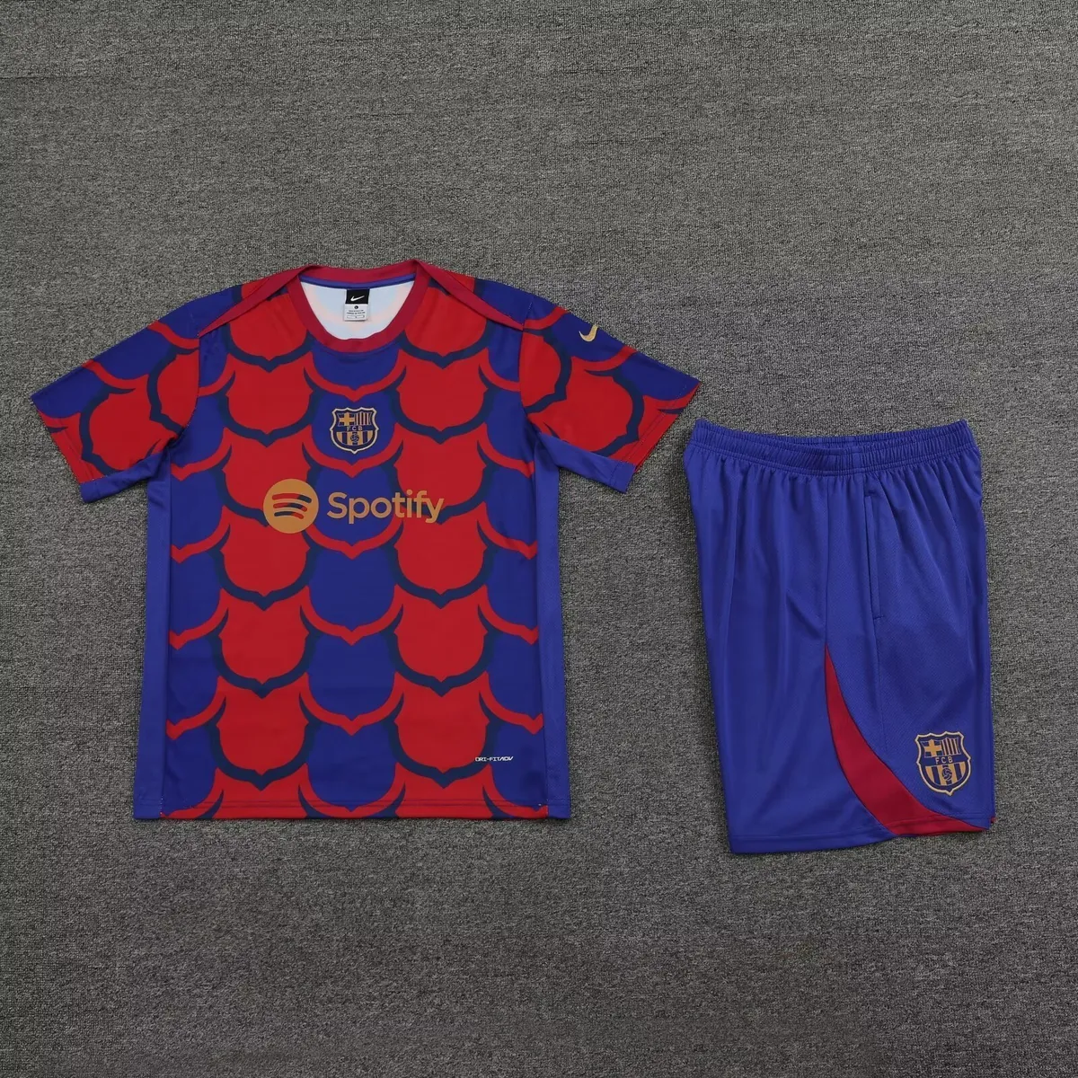 24-25 Barcelona Training Soccer Jerseys Football Shirts 1