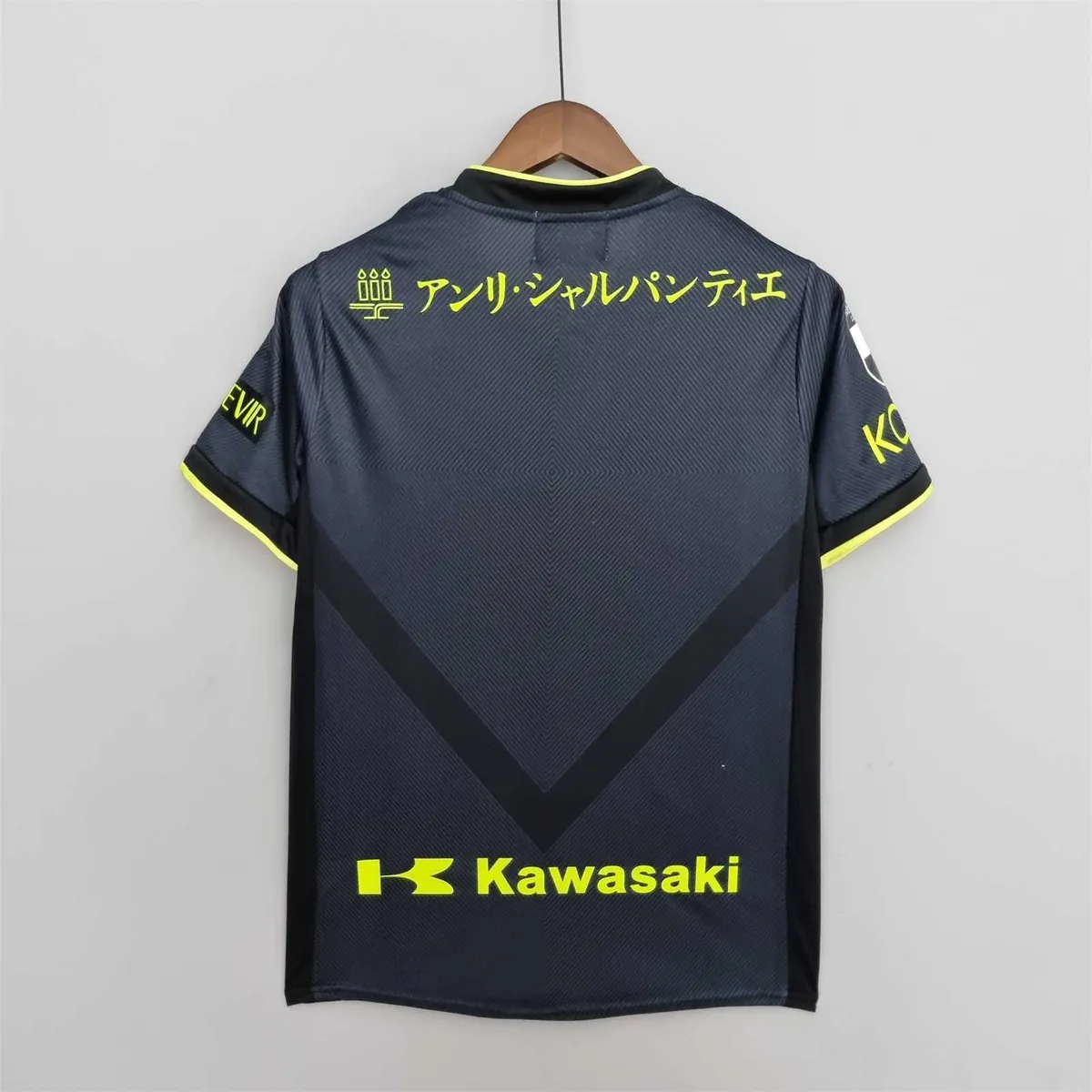 22-23 Vissel Kobe third away 4