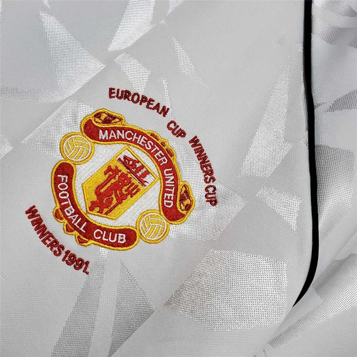 90-91 Manchester United away 1