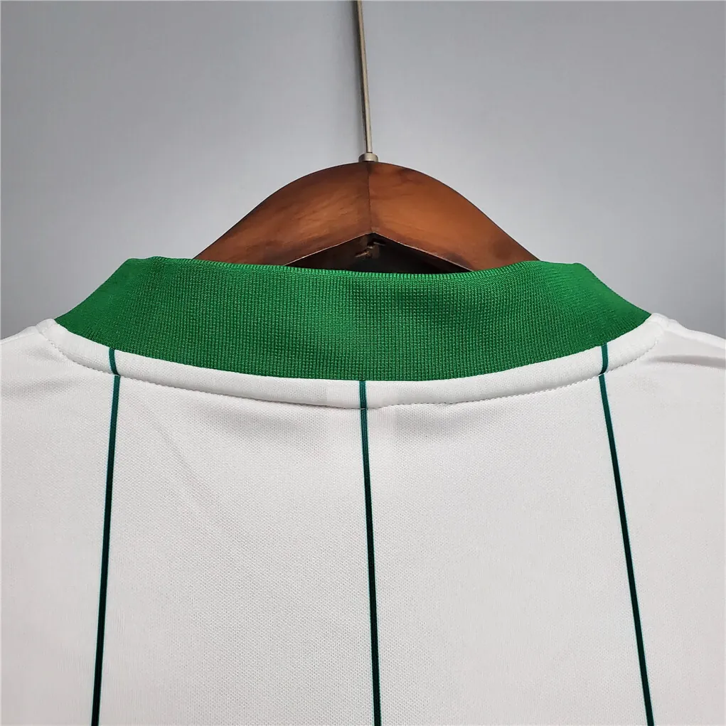 84-86 Celtic away1684417126000 7