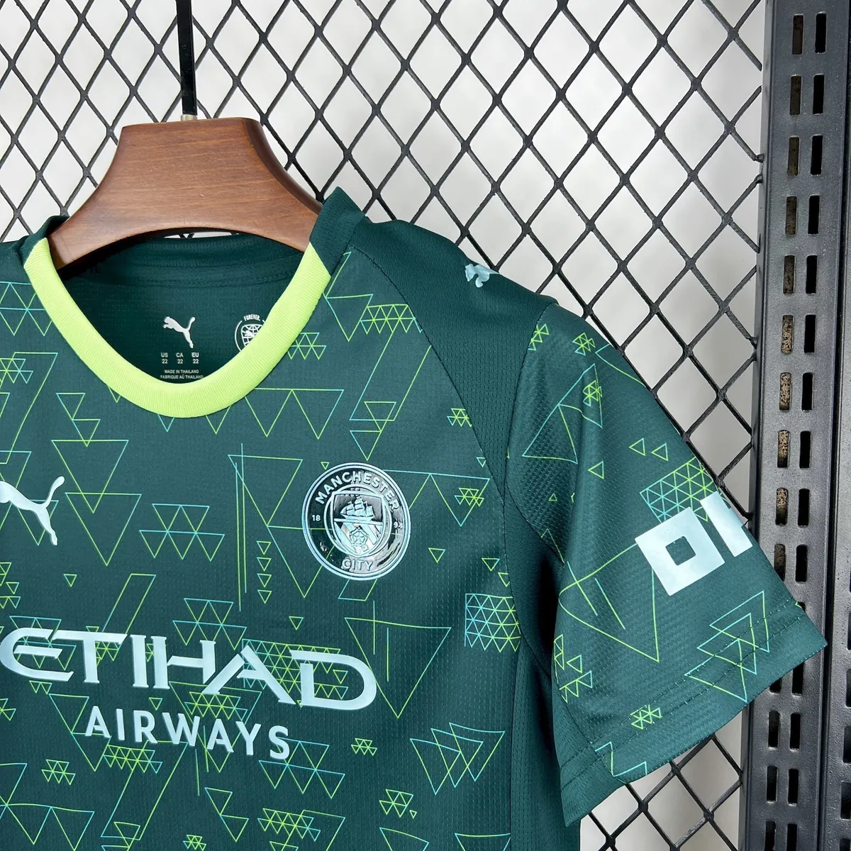 25-26 Manchester City Fourth Kids Kit Soccer Youth Apparels AAAAJersey Supply Yupoo 5