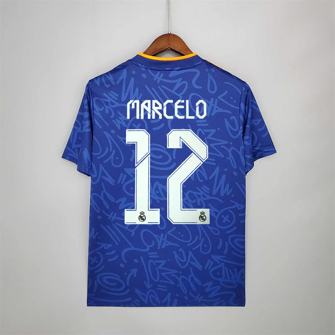 21-22 Real Madrid away 18