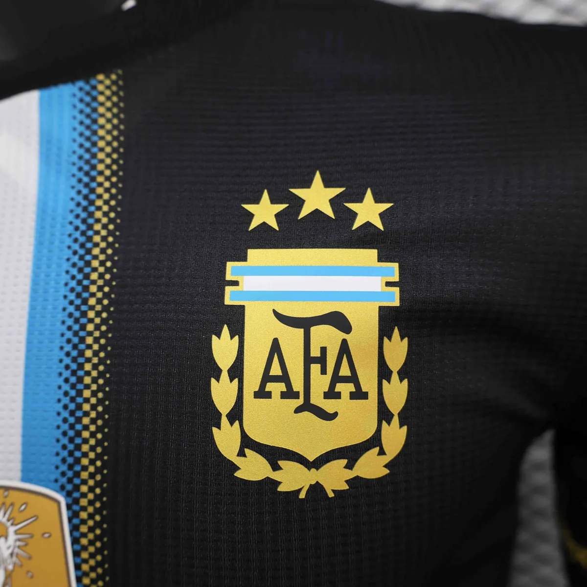 2024 Argentina Golden Bisht Special Edition Player Version Shirt AAAAJersey Supplier Yupoo 4