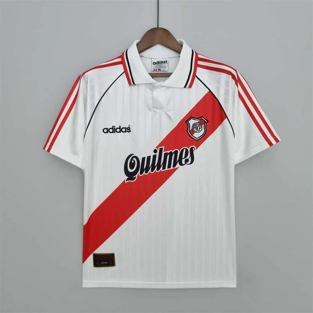 95-96 River Plate home 9