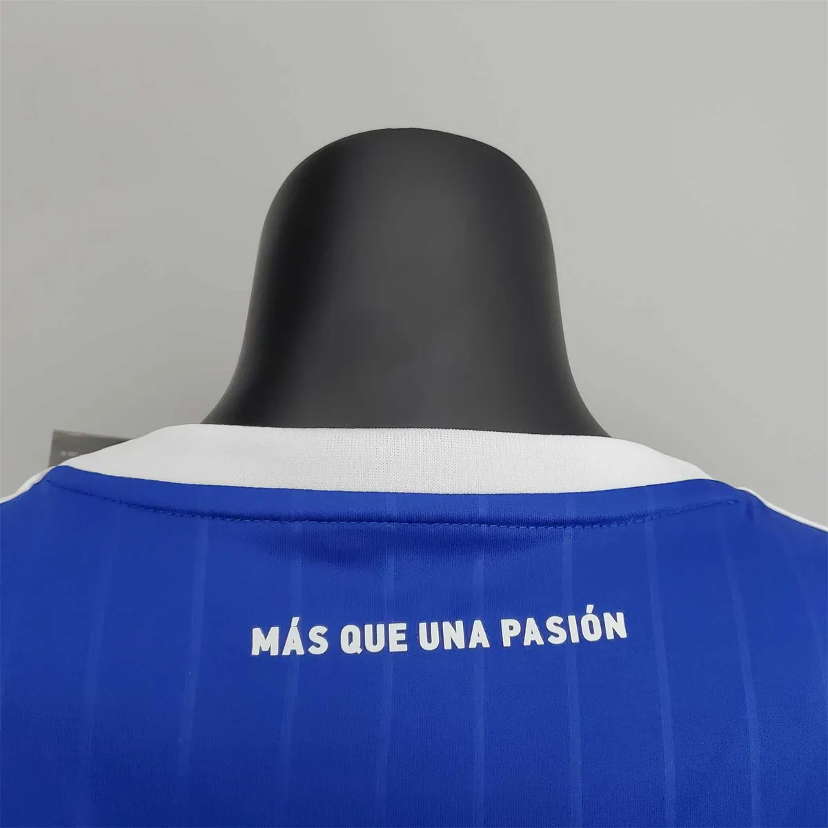 22-23 University of Chile home women 9