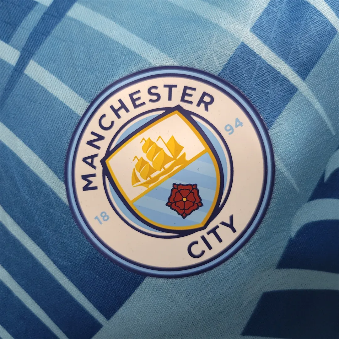 23-24 Manchester City Pre match player version 3