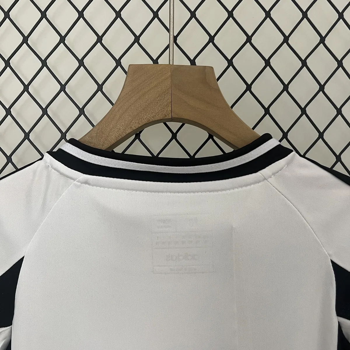 24-25 Juventus Home Kid Kits Youth Apparels AAAAJersey Wholesale Yupoo SIZE：16-28 6