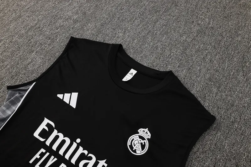 25-26 Real Madrid Black Training Vest Soccer AAAAJersey Yupoo S-2XL 1