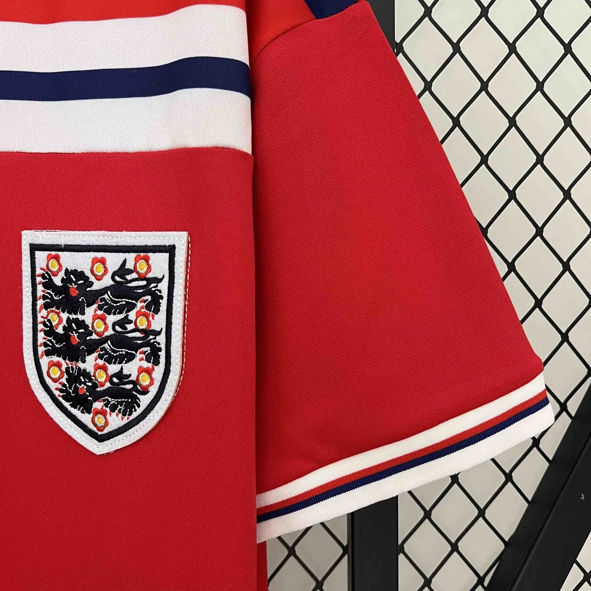 1982 England Away Retro Kit Football Uniform AAAAJerseys Dropshipping Yupoo 2