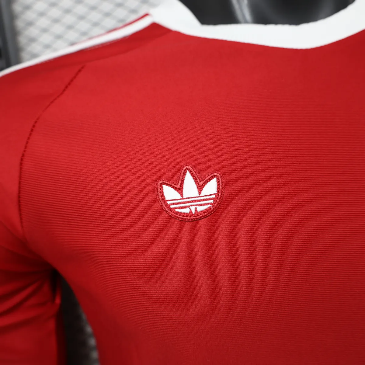 26-27 Manchester Unite Mens Casual Retro Style Football Long Sleeve Shirt AAAAJersey Wholesale Yupoo 4