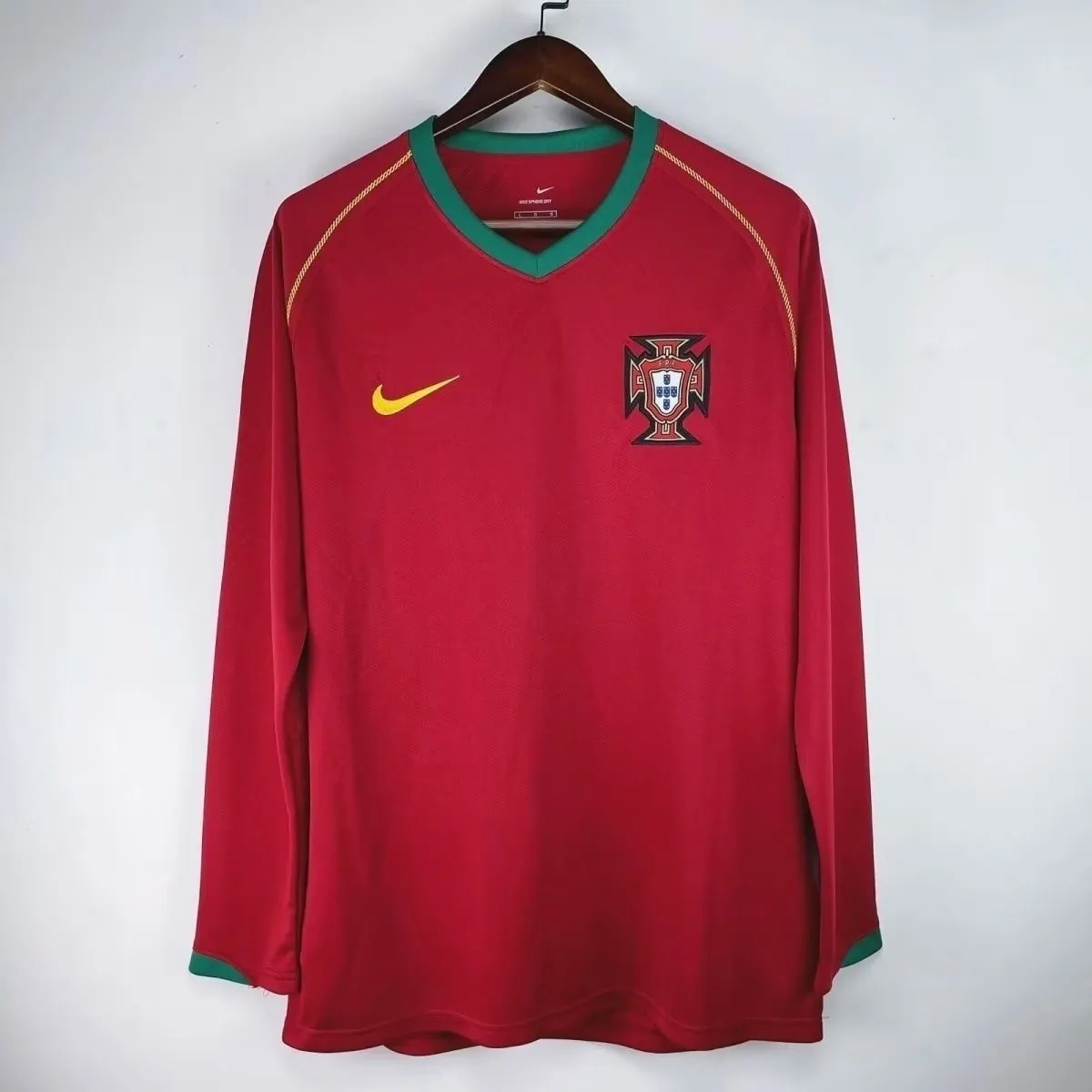 2006 Portugal Home Retro Long Sleeve Kit Vintage Shirt Sino AAAAJersey Supply Yupoo 2