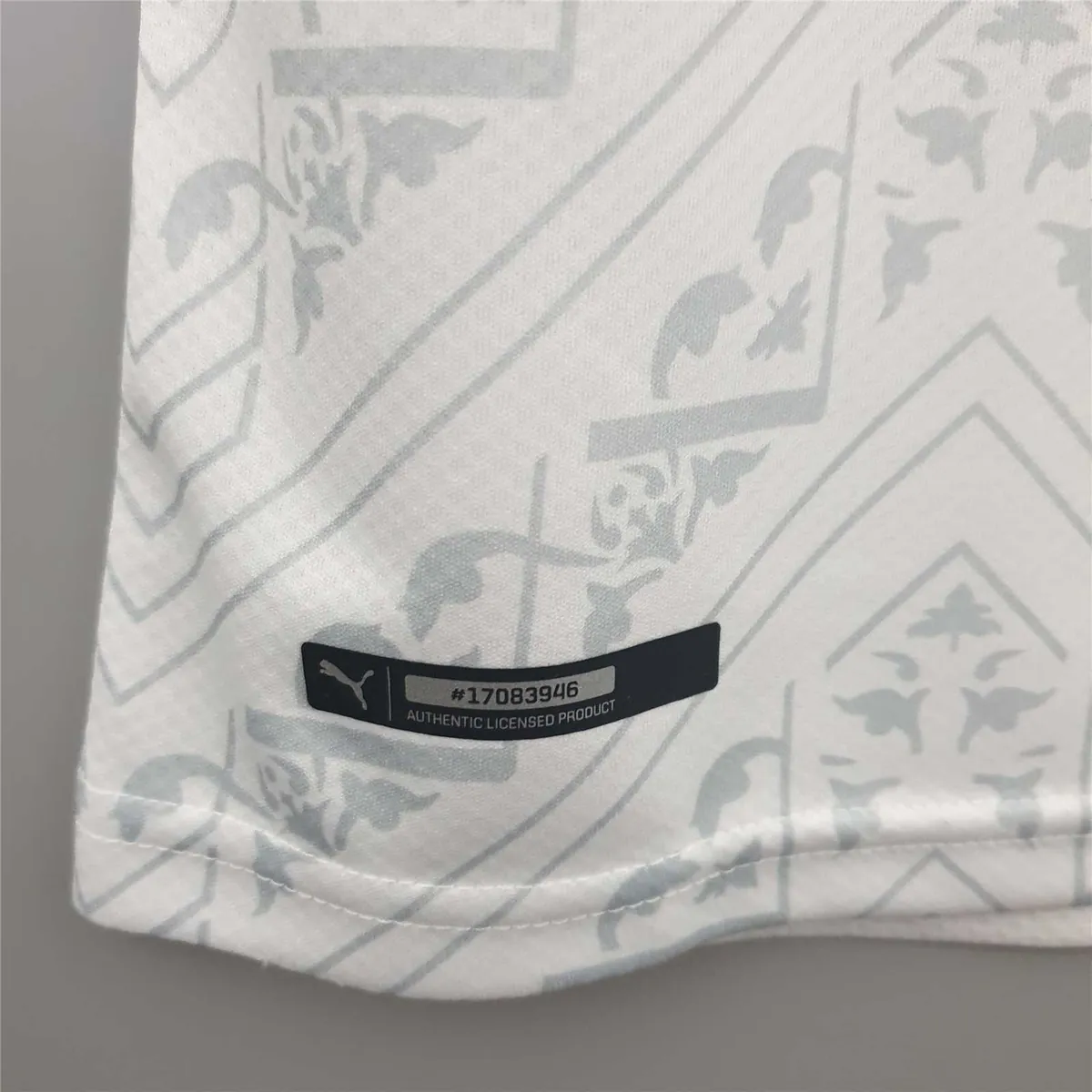 2020 Italy away white 9