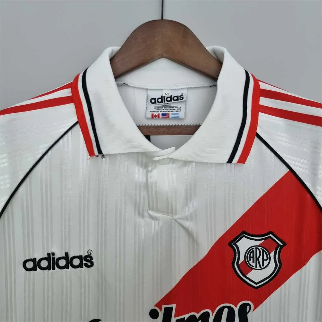 95-96 River Plate home 5