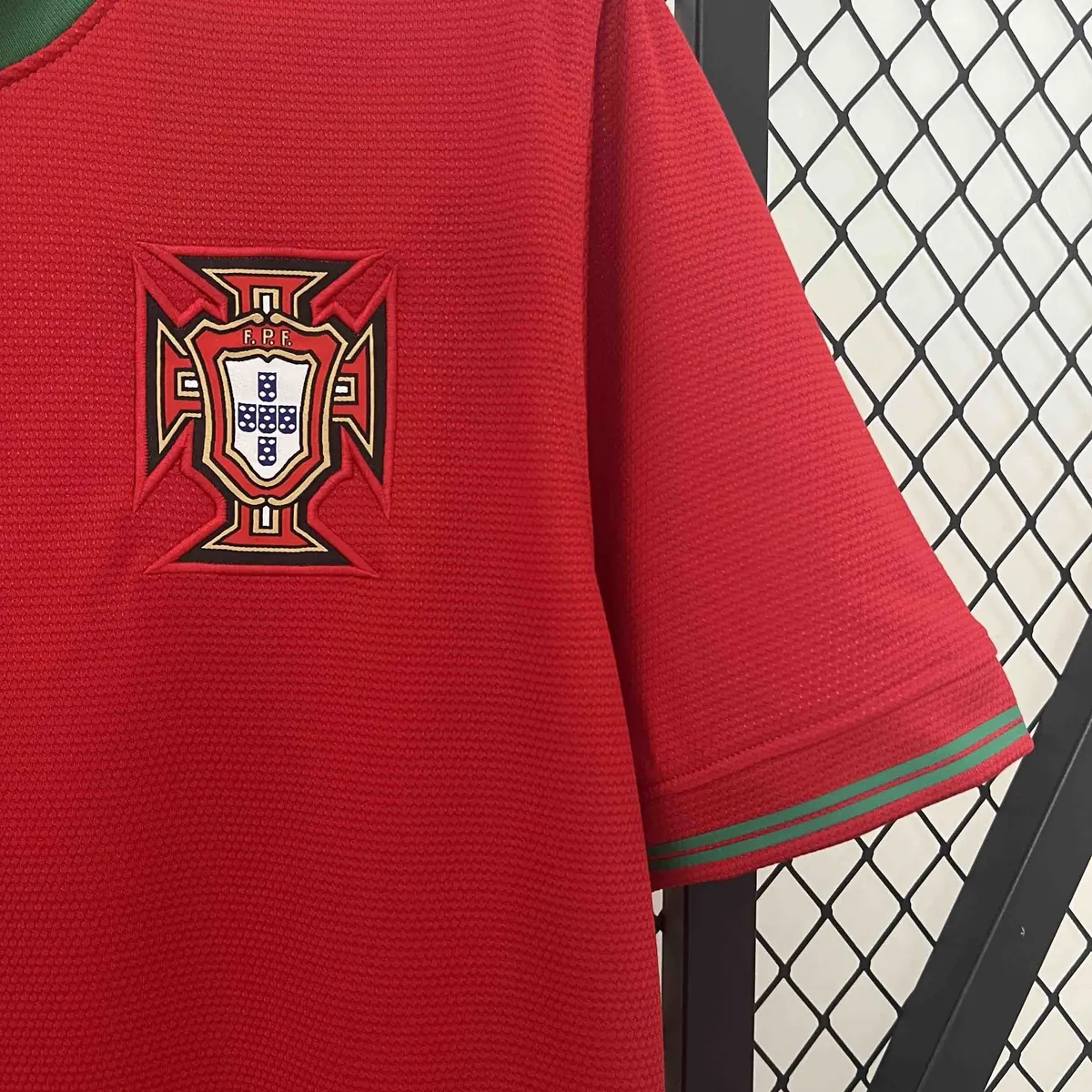 2012 Portugal Home Retro Kit Vintage Shirt Football AAAAJersey Supplier 5