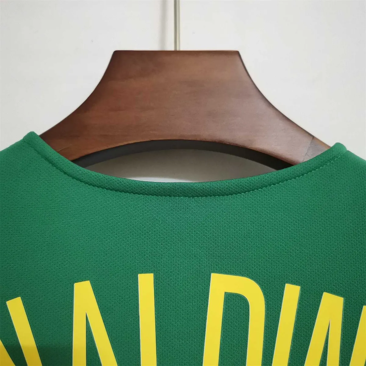 2004 Brazil home 6