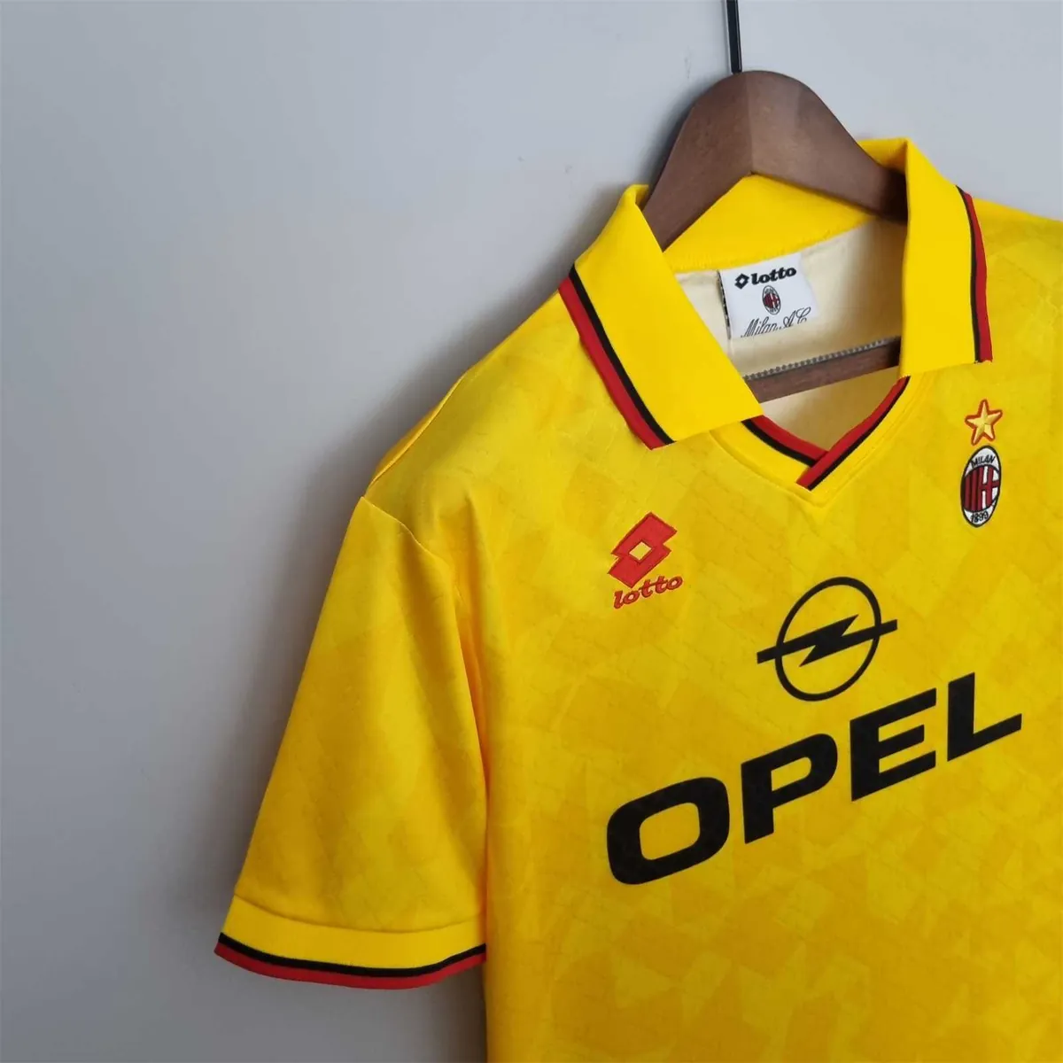 95-96 AC Milan away 3