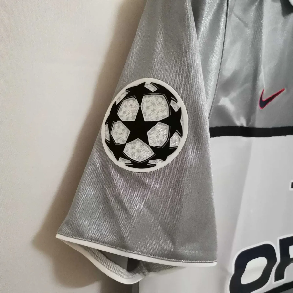 2000 PSG away grey 8