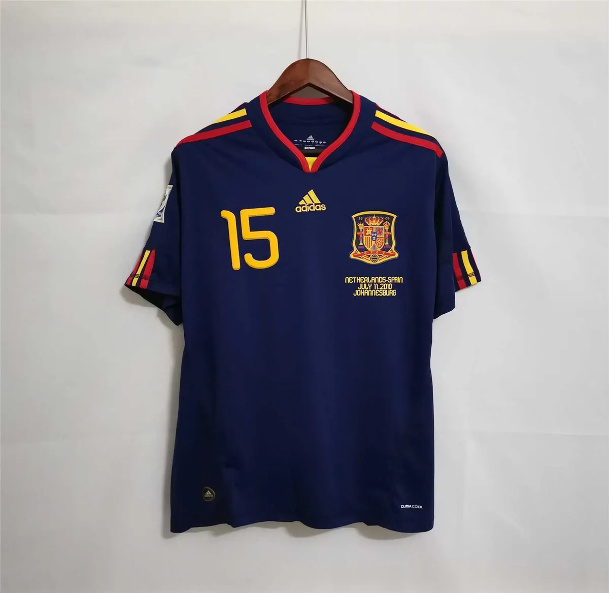 2010 Spain away blue 11