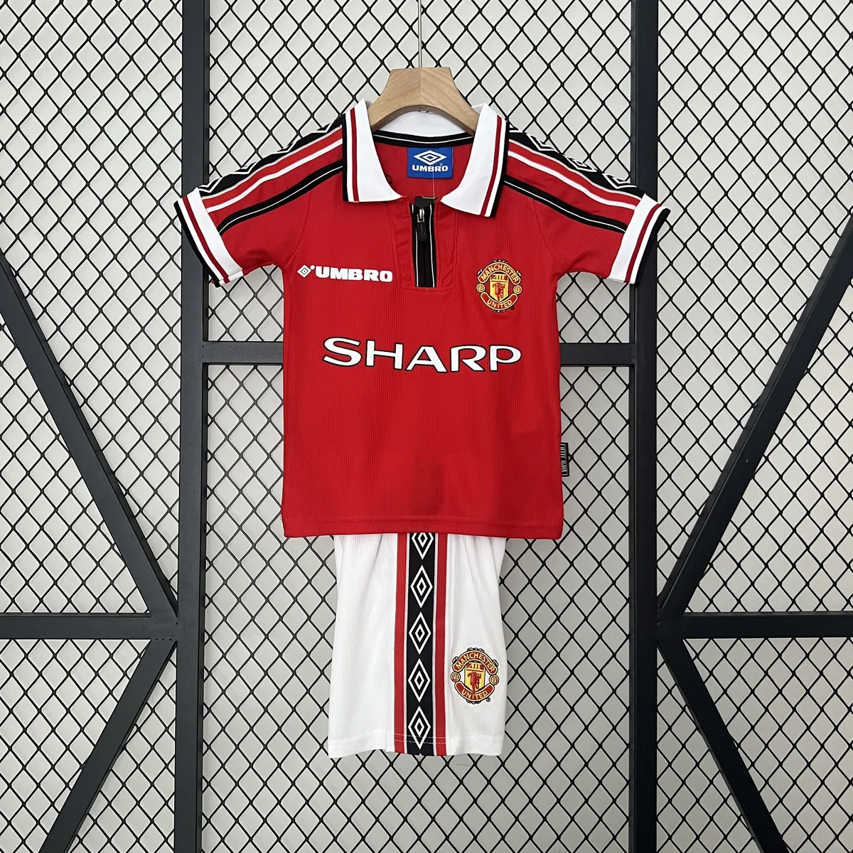 98-99 Manchester United Home Retro Kid Kits Children Sets Jerseys Supllier Yupoo 8