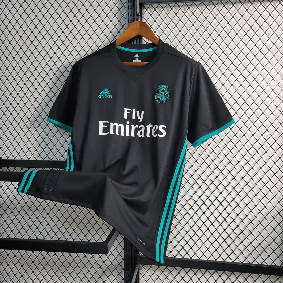 17-18 Real Madrid away 2