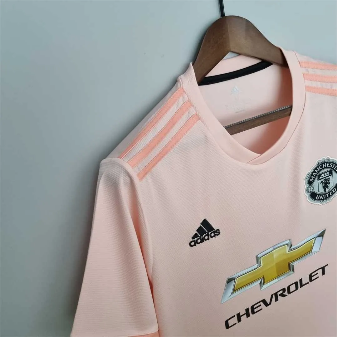 18-19 Manchester United away 4