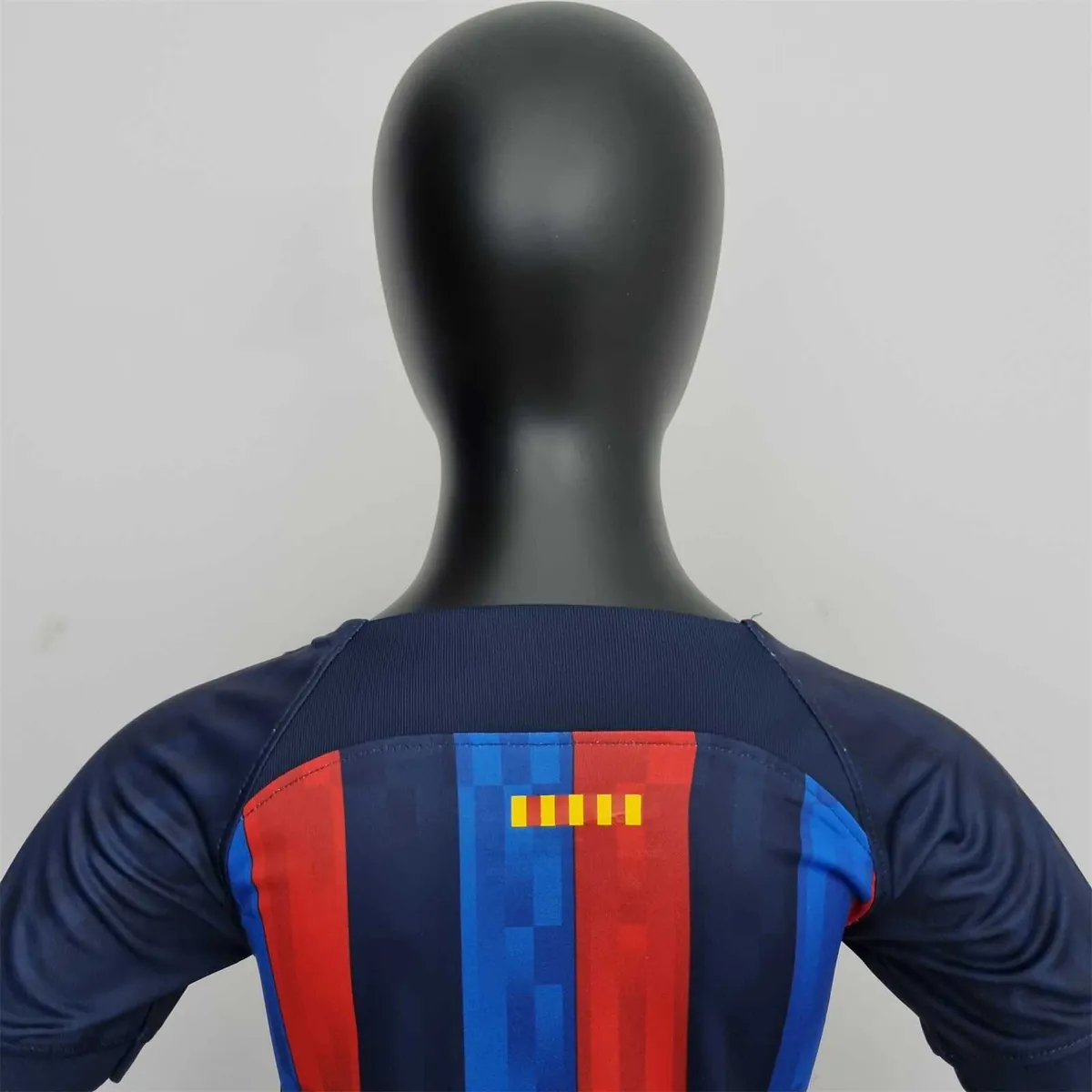 22-23 Barcelona home kids kit 5