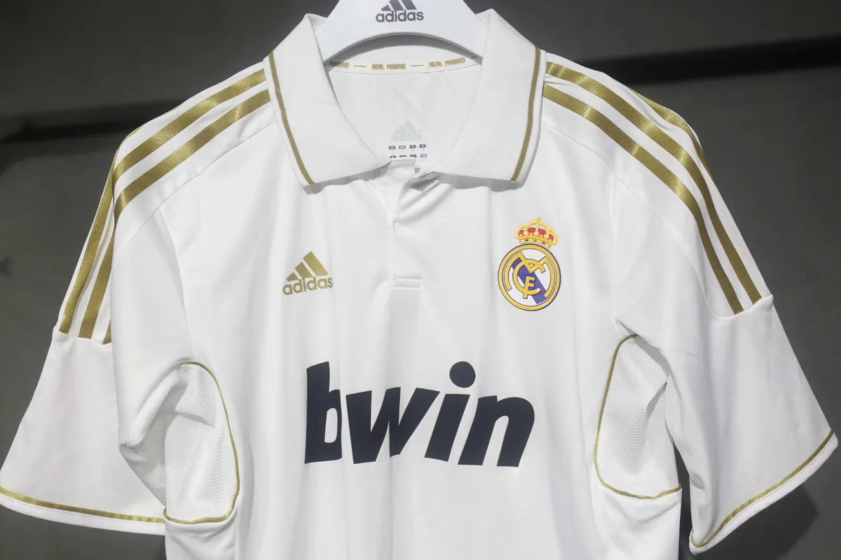 11-12 Real Madrid Home Retro Kit Vintage Player Version Sino Shirt AAAAJersey Dropship Yupoo 5